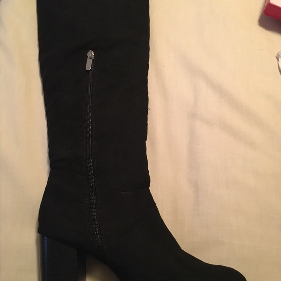 Libby Edelman Thigh High Boots Black w/ Red Floral Embroidery Design  Size 8.5 - Picture 10 of 13